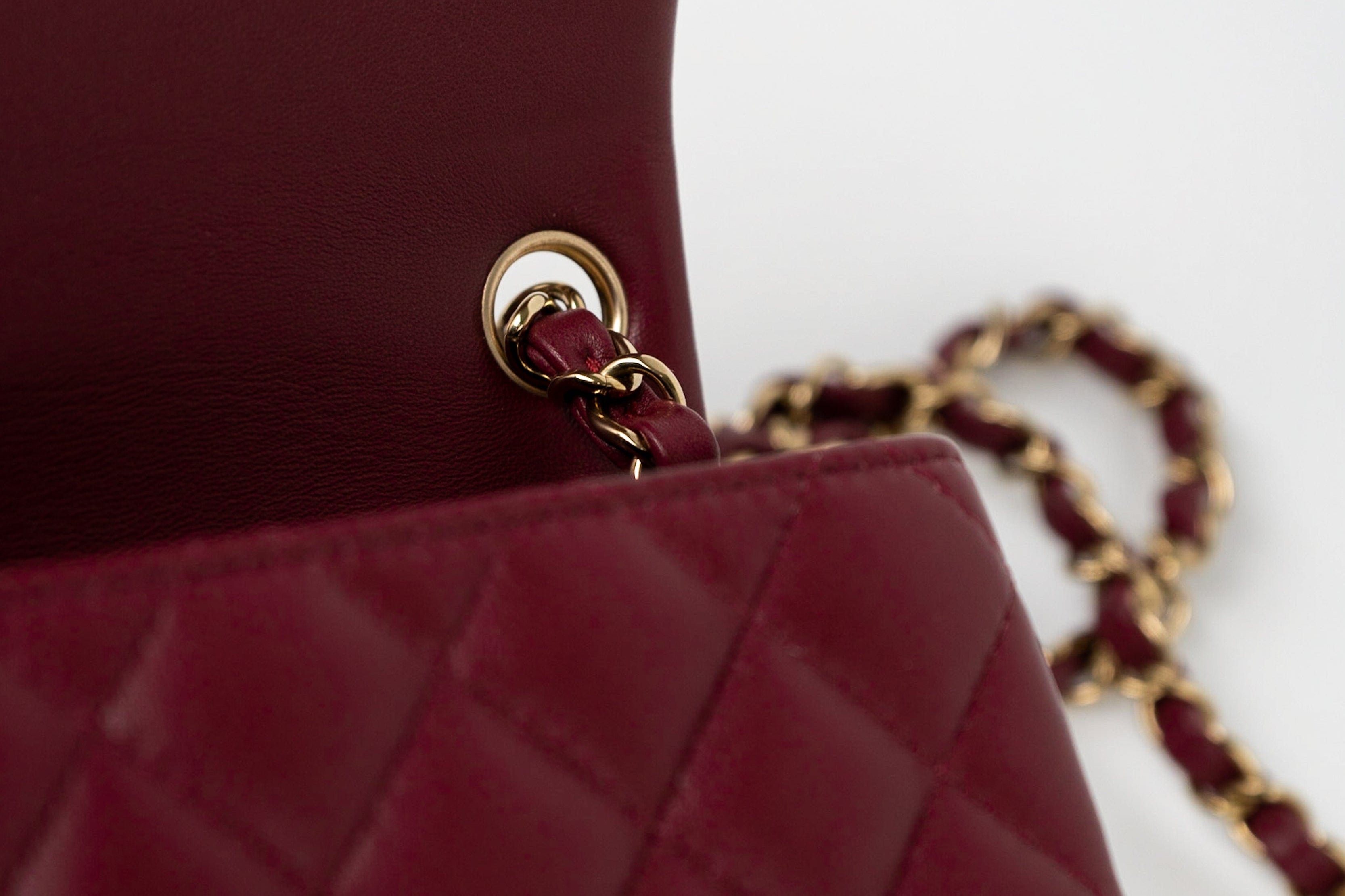 CHANEL Handbag 21K Burgundy Lambskin Quilted Mini Square Flap -Knockoff
