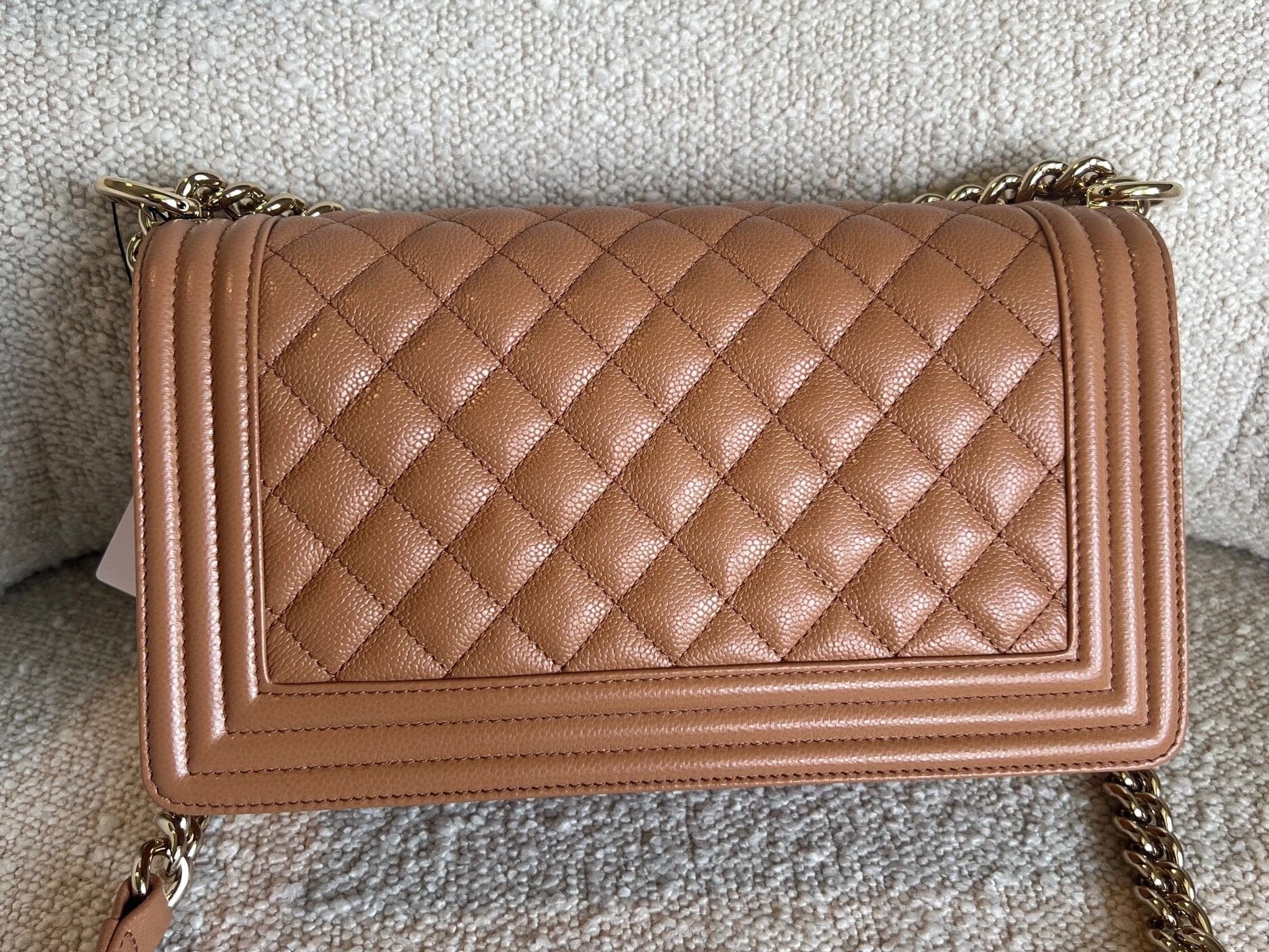 CHANEL Handbag 21K Caramel Caviar Quilted Old Medium Boy Bag LGHW -Knockoff
