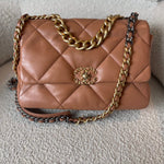 CHANEL Handbag 21K Caramel Lambskin Quilted 19 Flap Large Mixed Hardware -Knockoff
