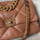 CHANEL Handbag 21K Caramel Lambskin Quilted 19 Flap Large Mixed Hardware -Knockoff
