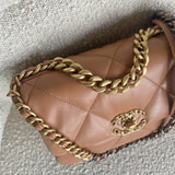 CHANEL Handbag 21K Chanel Caramel 19 Flap Small MHW -Knockoff
