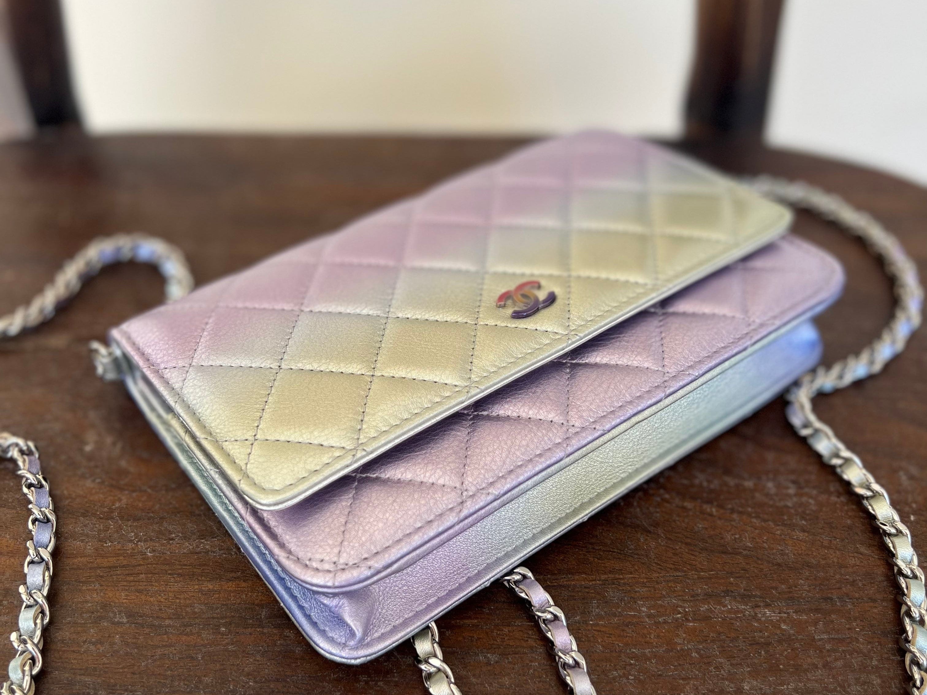 CHANEL Handbag 21K Gradient Metallic Rainbow Calfskin Quilted Wallet on Chain (WOC) -Knockoff
