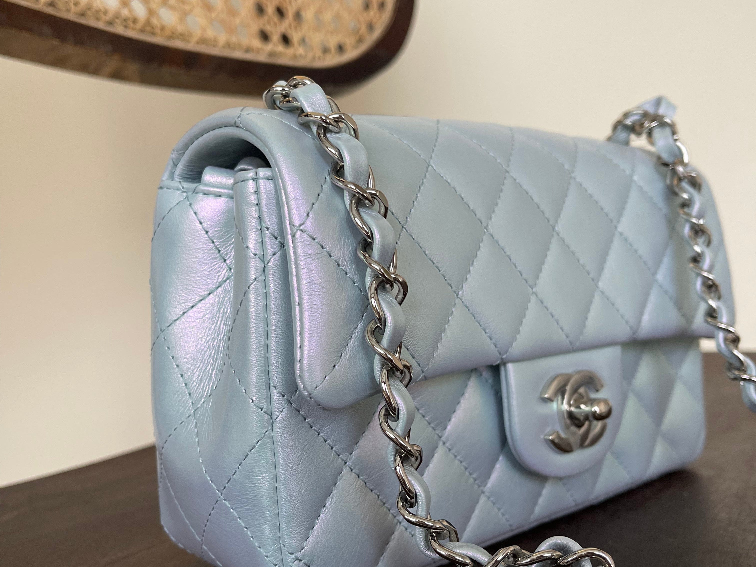 CHANEL Handbag 21K Iridescent Blue Calfskin Quilted Rectangular Mini SHW -Knockoff
