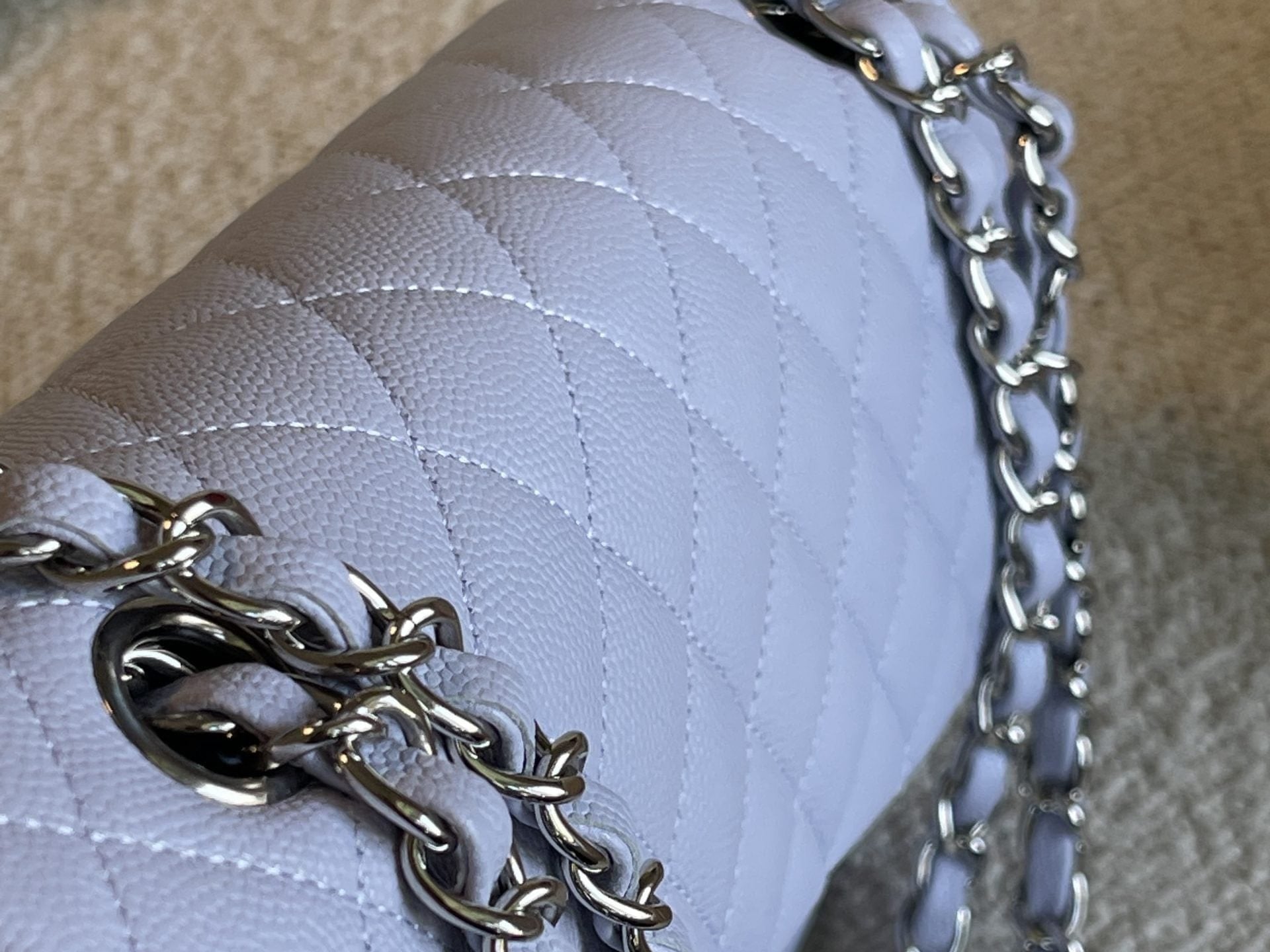 CHANEL Handbag 21K Lavender Caviar Quilted Classic Flap Medium SHW -Knockoff
