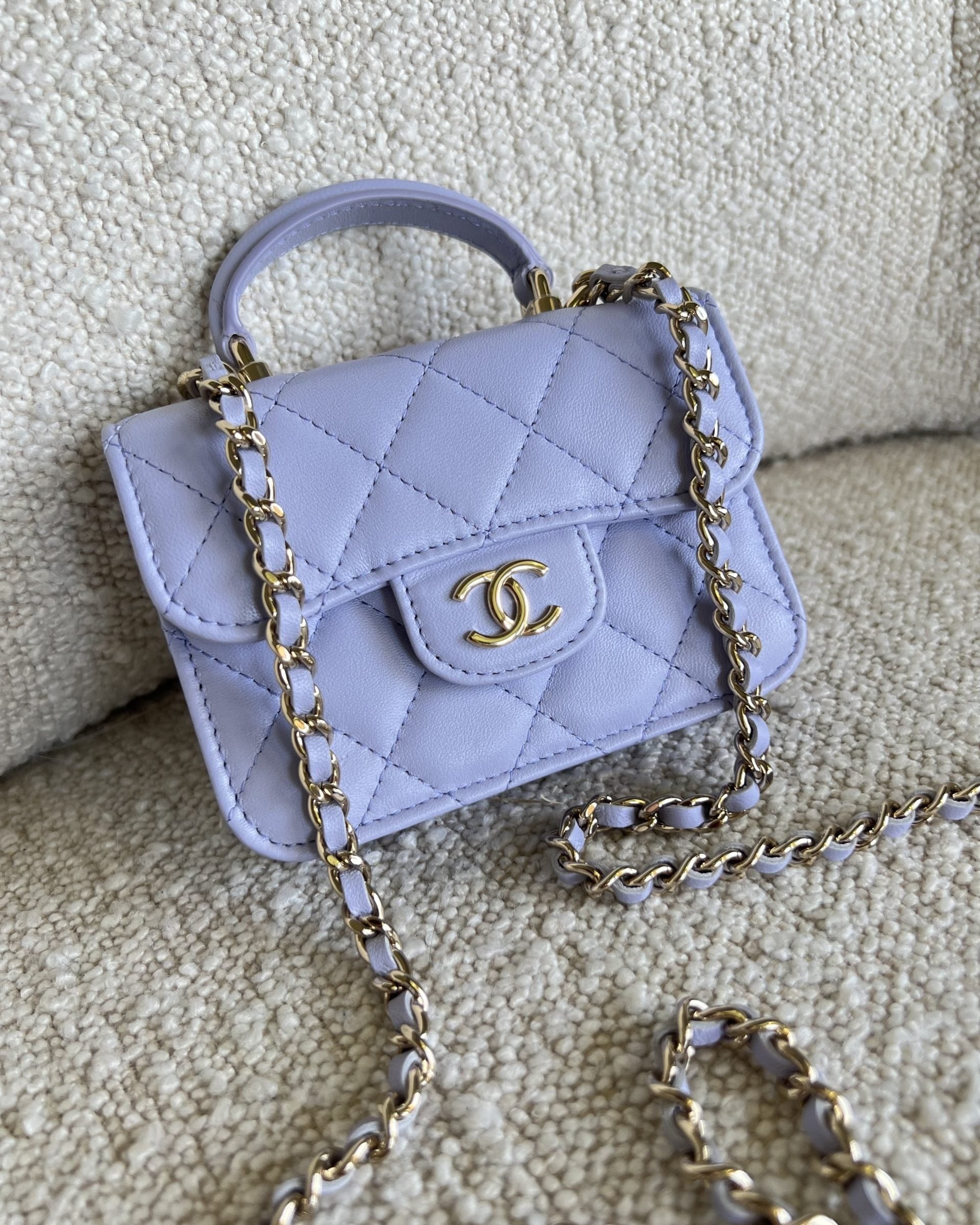 CHANEL Handbag 21K Lavender Lambskin Quilted Micro Coin Purse with Chain LGHW -Knockoff
