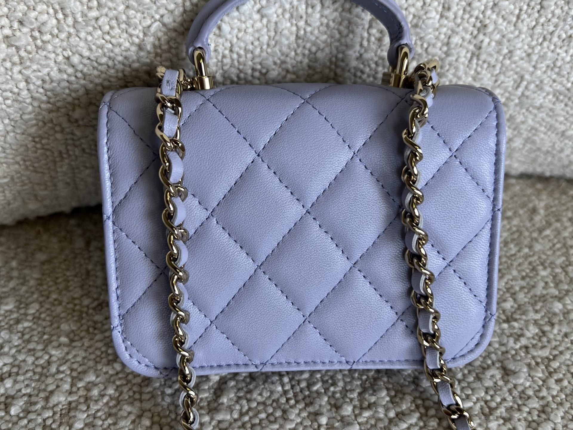 CHANEL Handbag 21K Lavender Lambskin Quilted Micro Coin Purse with Chain LGHW -Knockoff
