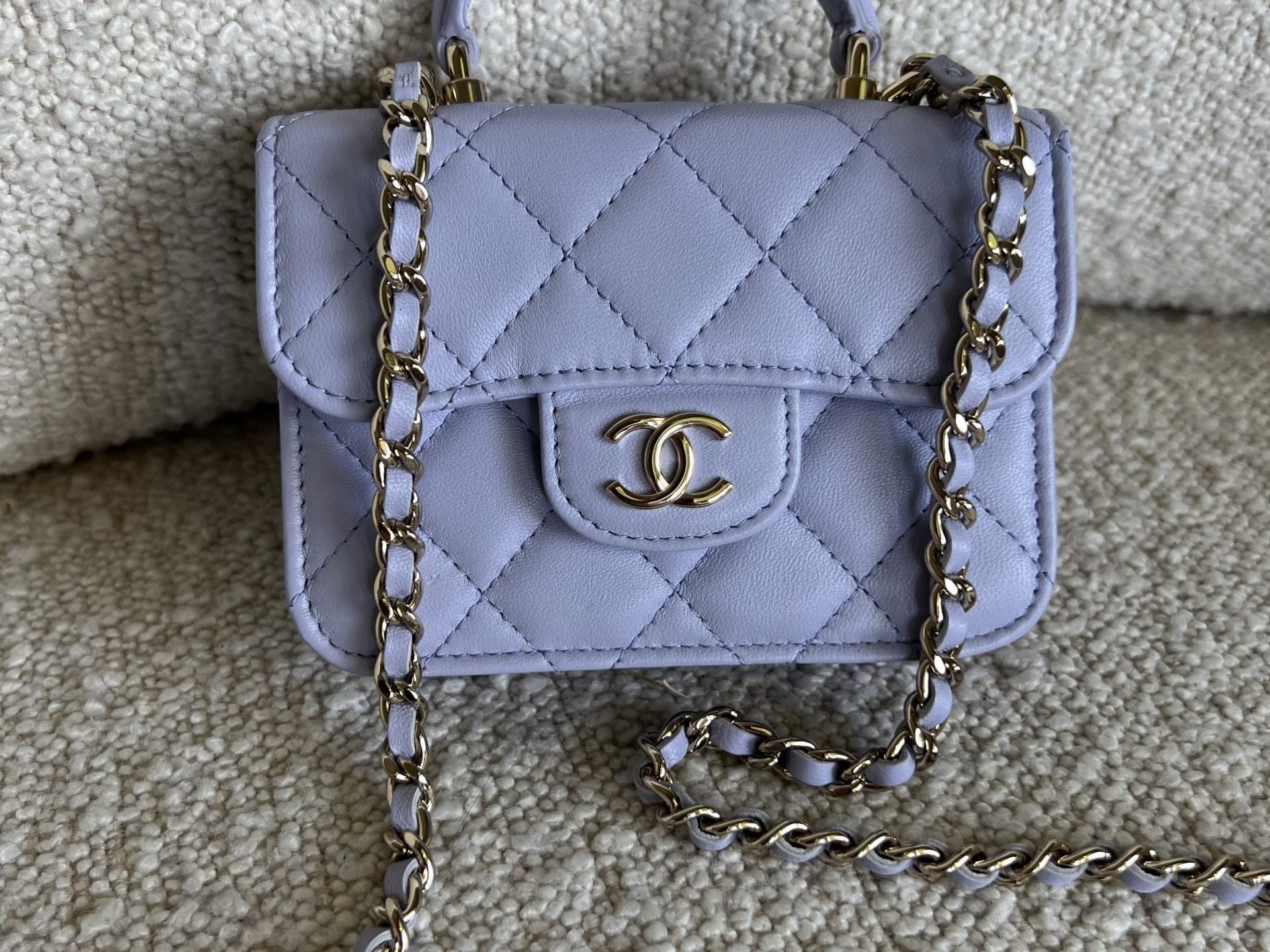 CHANEL Handbag 21K Lavender Lambskin Quilted Micro Coin Purse with Chain LGHW -Knockoff
