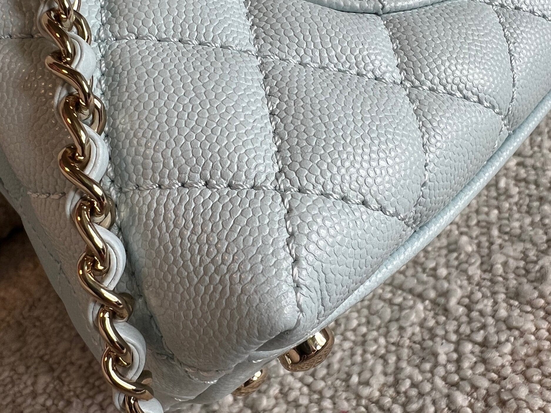 CHANEL Handbag 21K Light Blue Caviar Quilted Coco Handle Small LGHW -Knockoff
