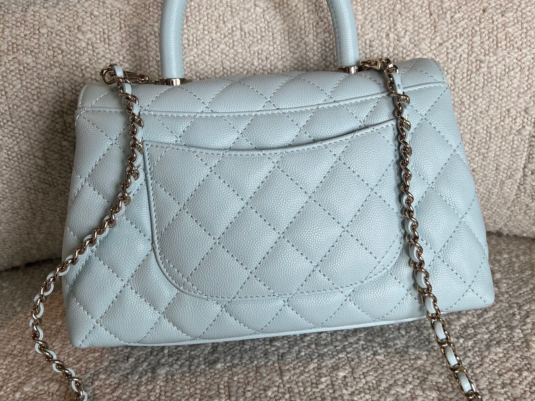 CHANEL Handbag 21K Light Blue Caviar Quilted Coco Handle Small LGHW -Knockoff
