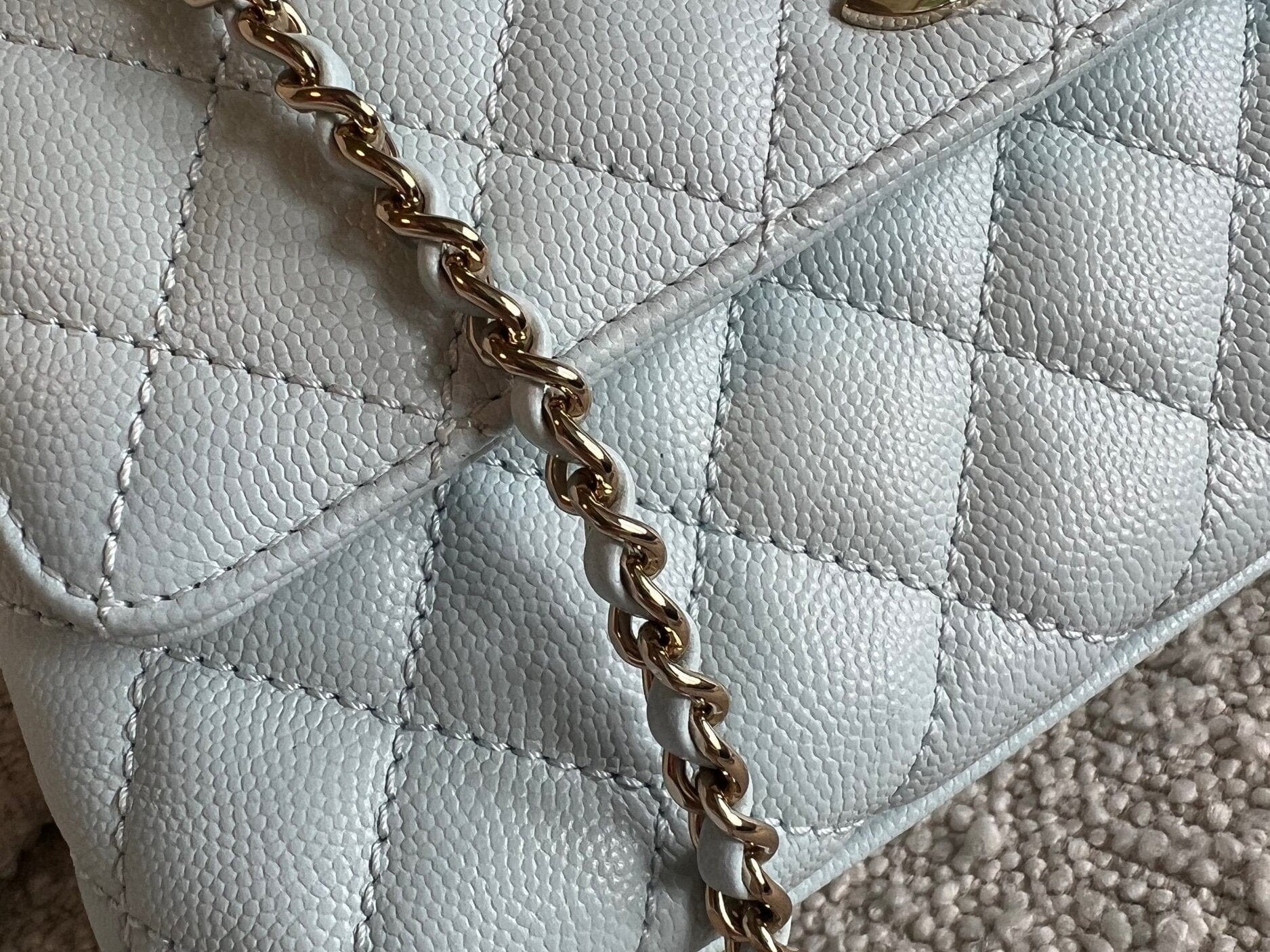 CHANEL Handbag 21K Light Blue Caviar Quilted Coco Handle Small LGHW -Knockoff
