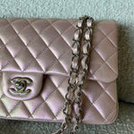 CHANEL Handbag 21K Medium Pink Iridescent Lambskin Quilted Classic Flap SHW -Knockoff
