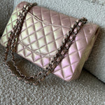 CHANEL Handbag 21K Medium Pink Iridescent Lambskin Quilted Classic Flap SHW -Knockoff
