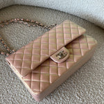 CHANEL Handbag 21K Medium Pink Iridescent Lambskin Quilted Classic Flap SHW -Knockoff
