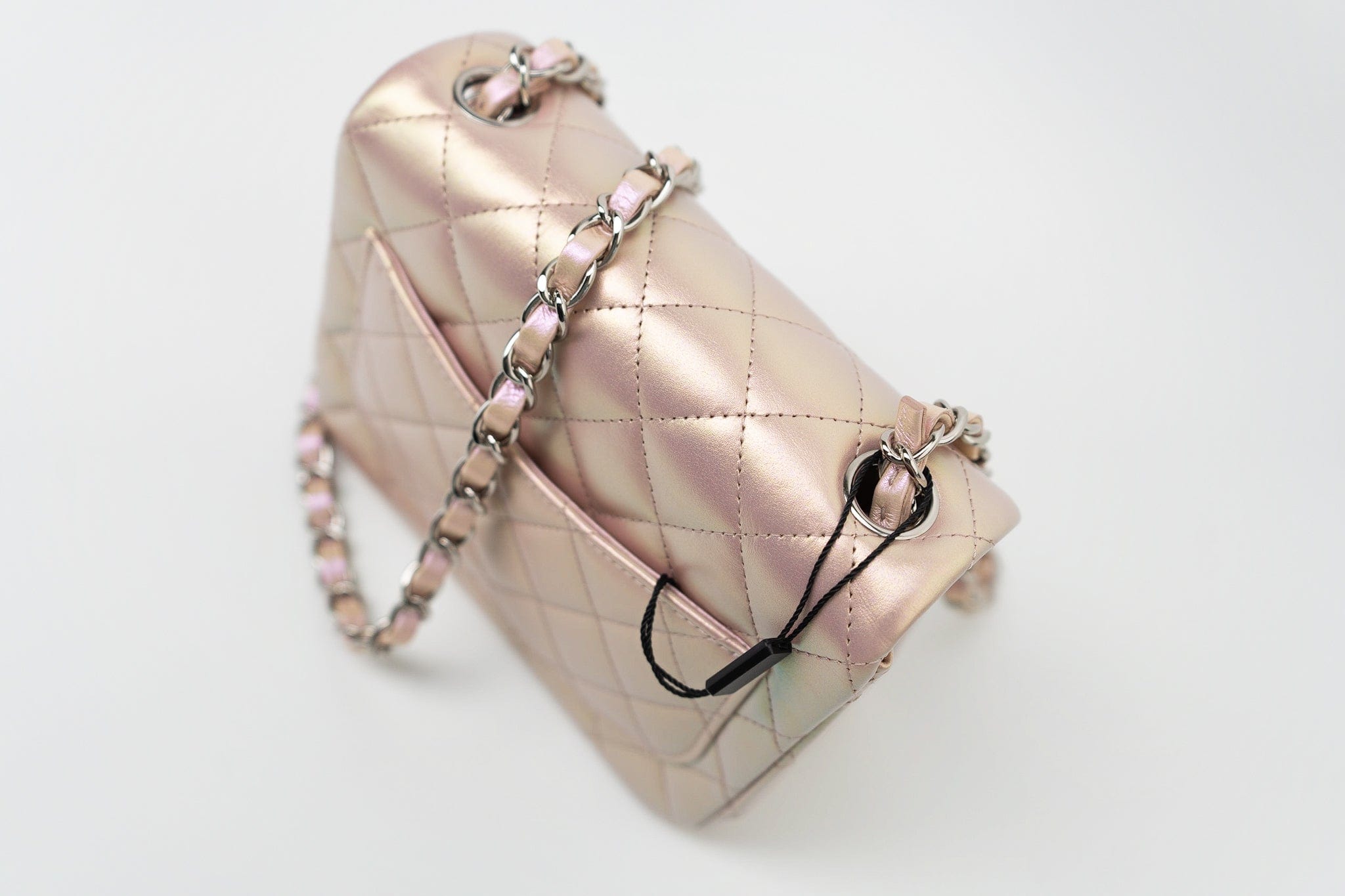 CHANEL Handbag 21K Mini Pink Iridescent Square Lambskin Quilted Classic Flap SHW -Knockoff
