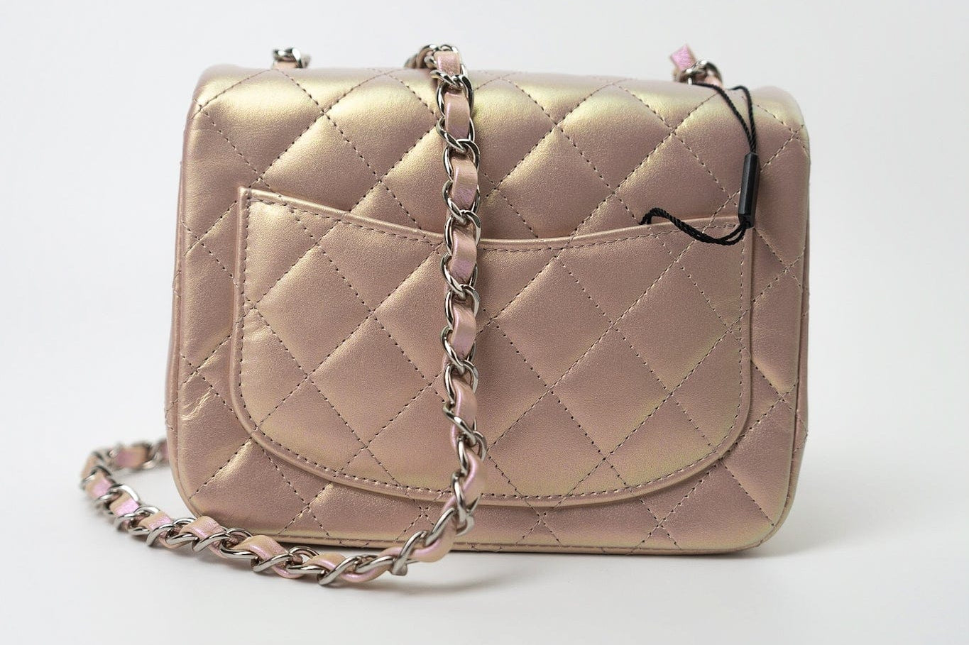 CHANEL Handbag 21K Mini Pink Iridescent Square Lambskin Quilted Classic Flap SHW -Knockoff
