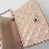 CHANEL Handbag 21K Mini Pink Iridescent Square Lambskin Quilted Classic Flap SHW -Knockoff
