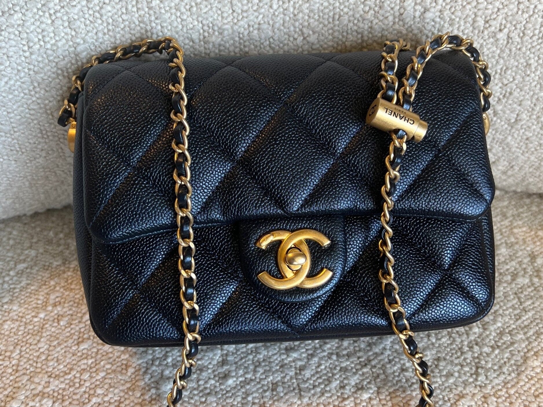 CHANEL Handbag 21K My Perfect Bag Iridescent Black Caviar Quilted AGHW -Knockoff
