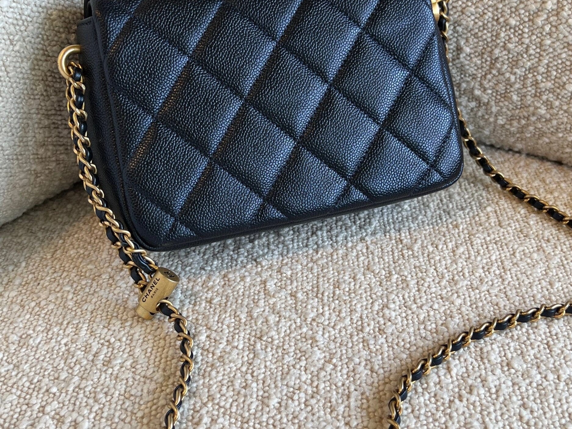 CHANEL Handbag 21K My Perfect Bag Iridescent Black Caviar Quilted AGHW -Knockoff
