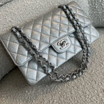 CHANEL Handbag 21K Silver Metallic Caviar Quilted Medium Classic Flap SHW -Knockoff
