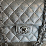 CHANEL Handbag 21K Silver Metallic Caviar Quilted Medium Classic Flap SHW -Knockoff
