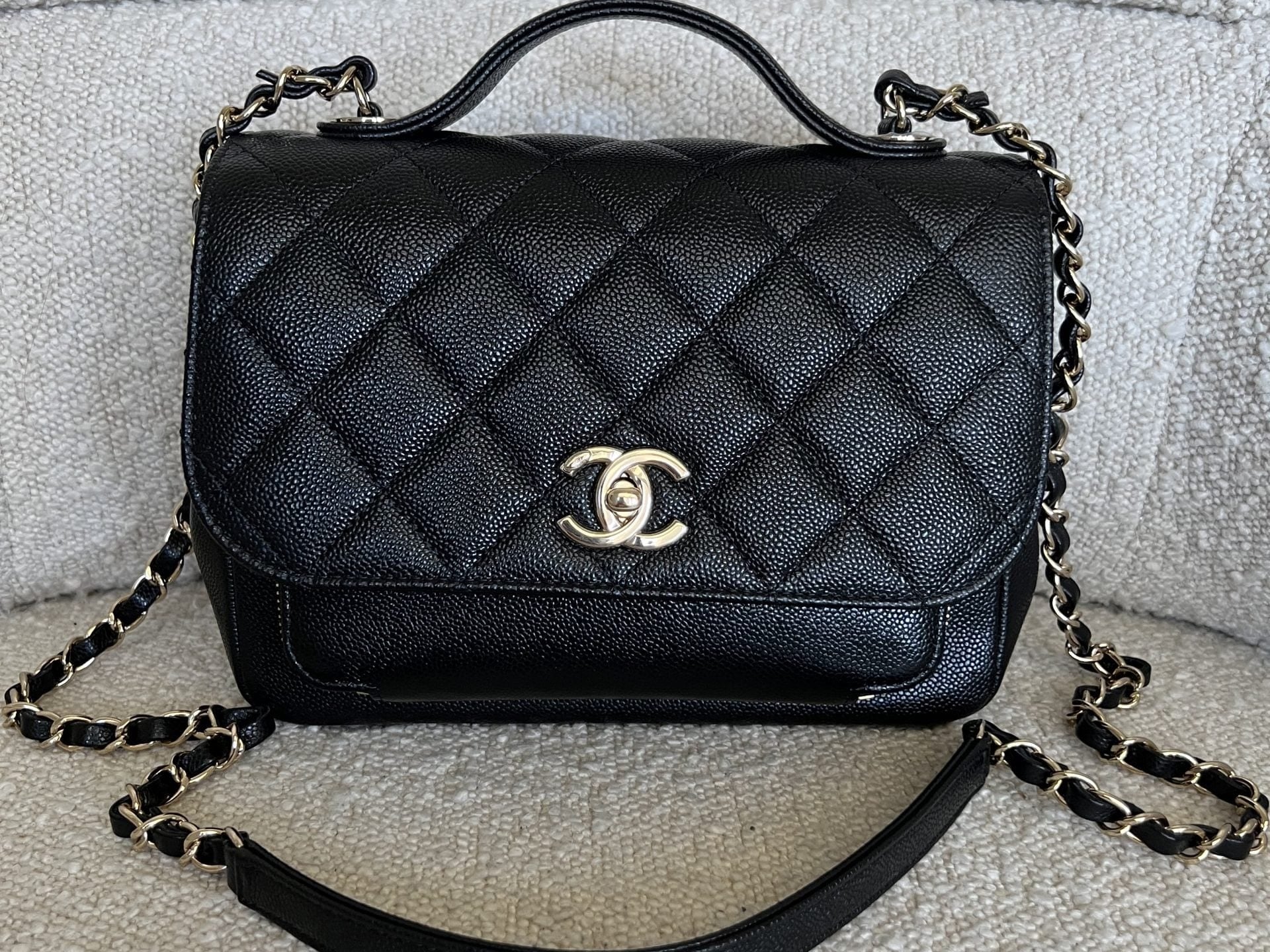 CHANEL Handbag 21P Black Caviar Quilted Medium Business Affinity LGHW -Knockoff
