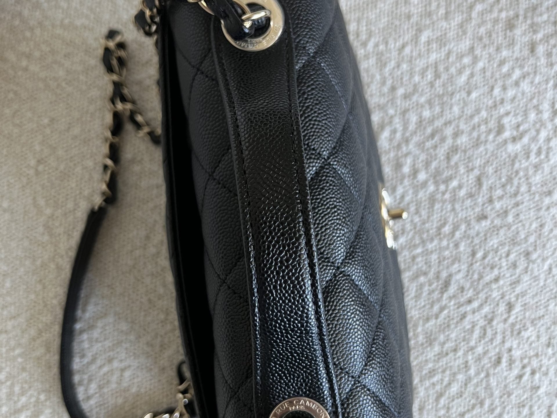 CHANEL Handbag 21P Black Caviar Quilted Medium Business Affinity LGHW -Knockoff
