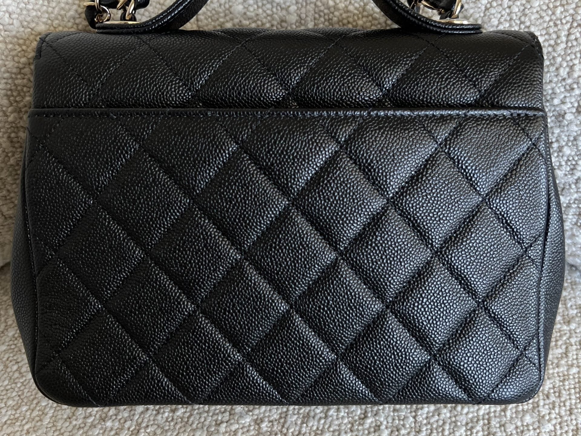 CHANEL Handbag 21P Black Caviar Quilted Medium Business Affinity LGHW -Knockoff
