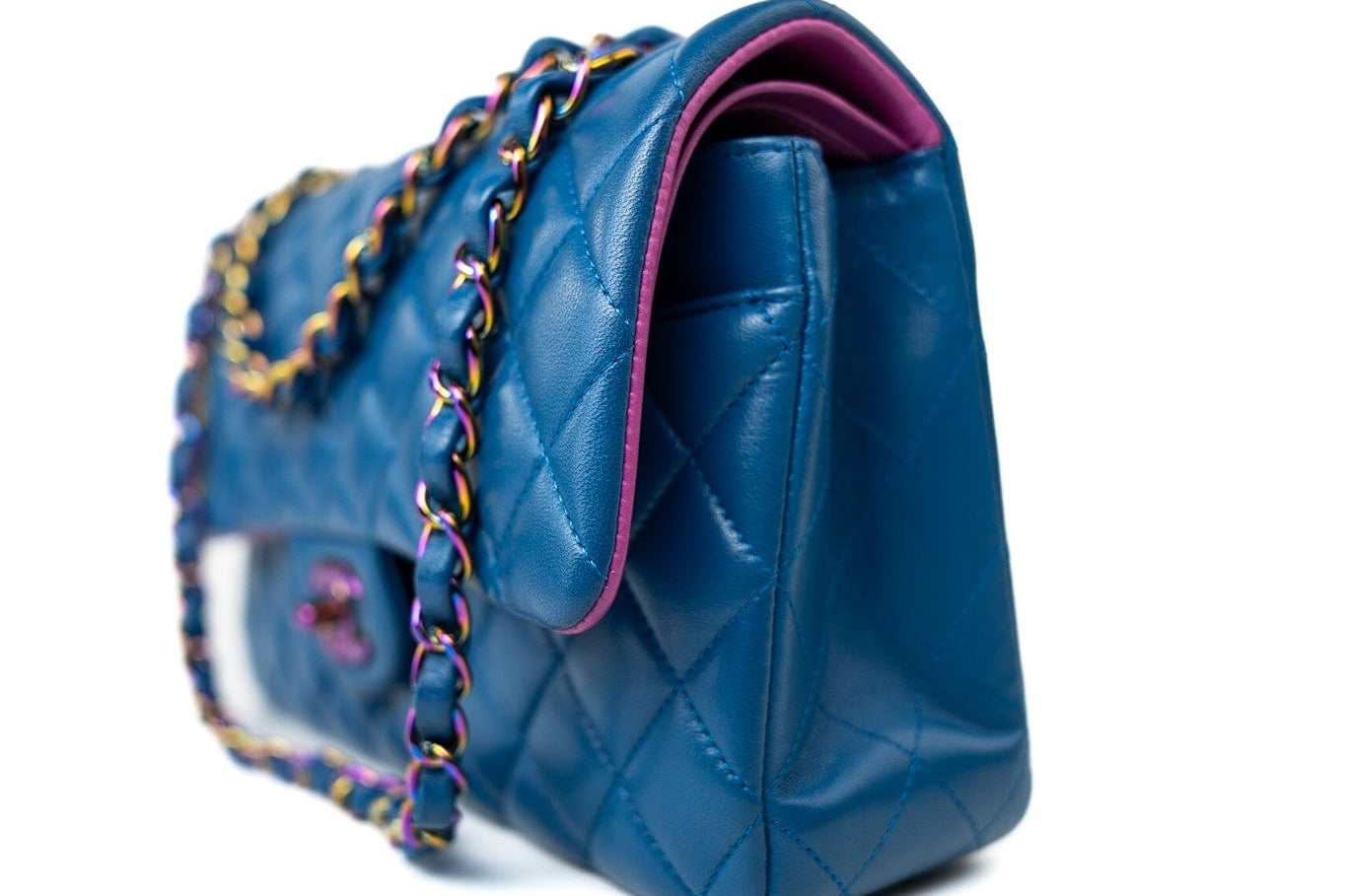 CHANEL Handbag 21P Blue Lambskin Quilted Classic Flap Medium Rainbow Hardware -Knockoff
