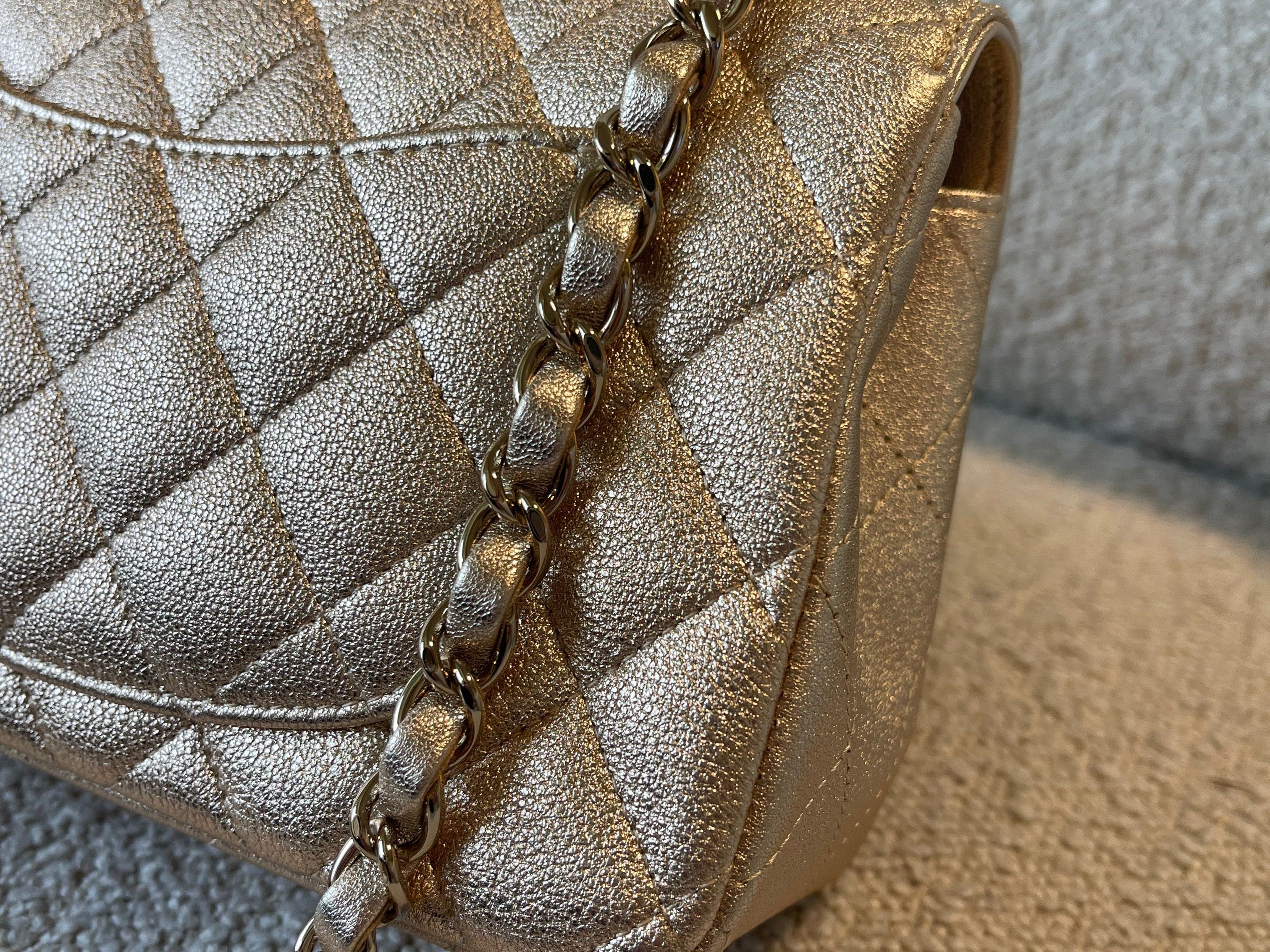 CHANEL Handbag 21P GOLD METALLIC CAVIAR QUILTED MINI RECTANGULAR SINGLE FLAP LIGHT GOLD HARDWARE -Knockoff
