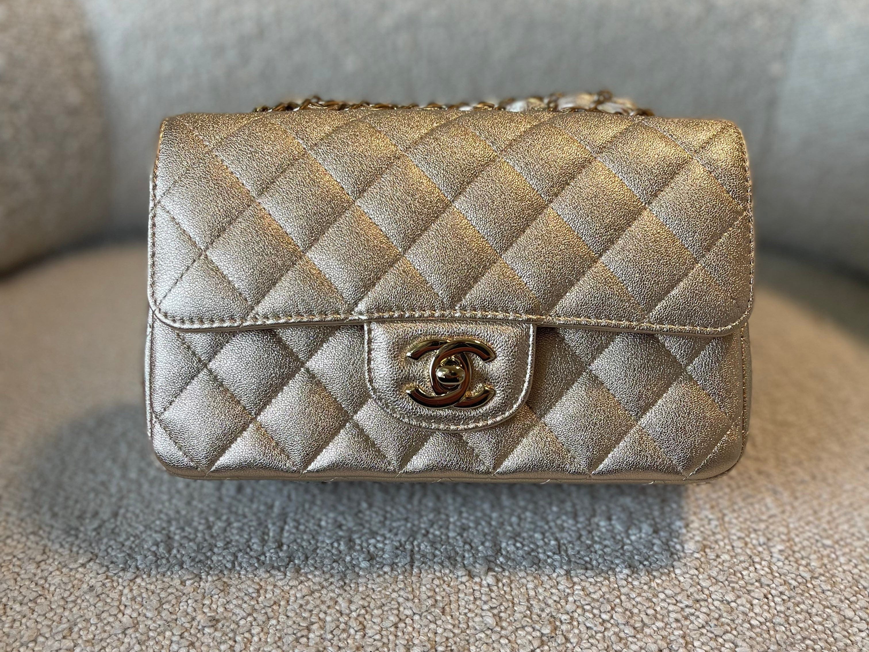 CHANEL Handbag 21P GOLD METALLIC CAVIAR QUILTED MINI RECTANGULAR SINGLE FLAP LIGHT GOLD HARDWARE -Knockoff
