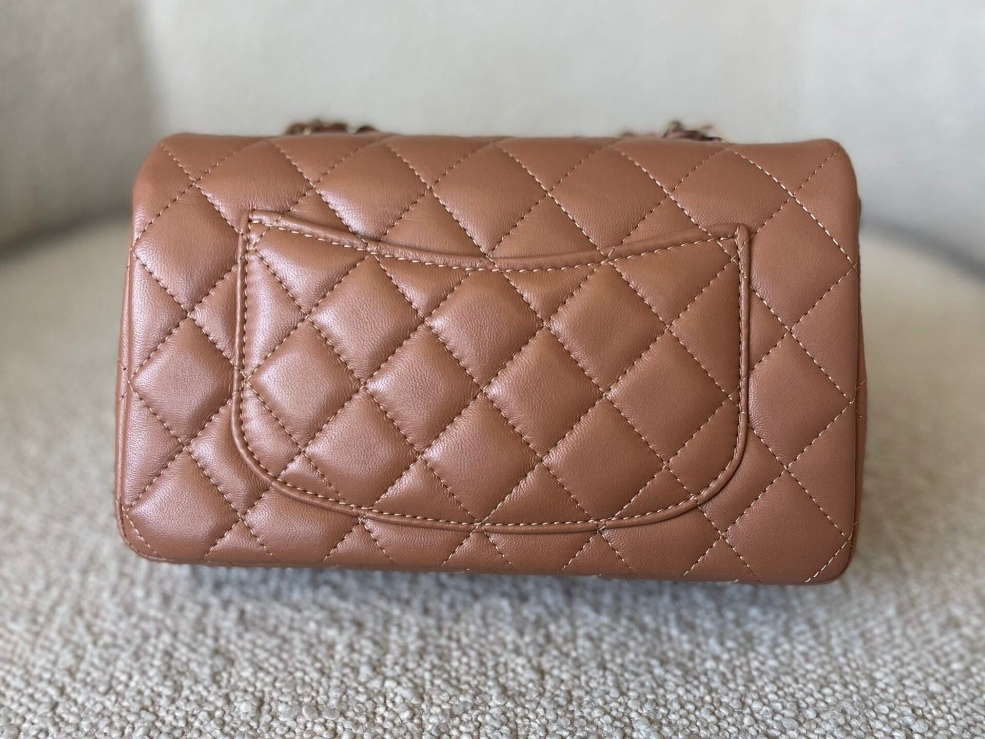 CHANEL Handbag 21P Mini Rectangular Caramel Lambskin Quilted Flap Light Gold Hardware -Knockoff
