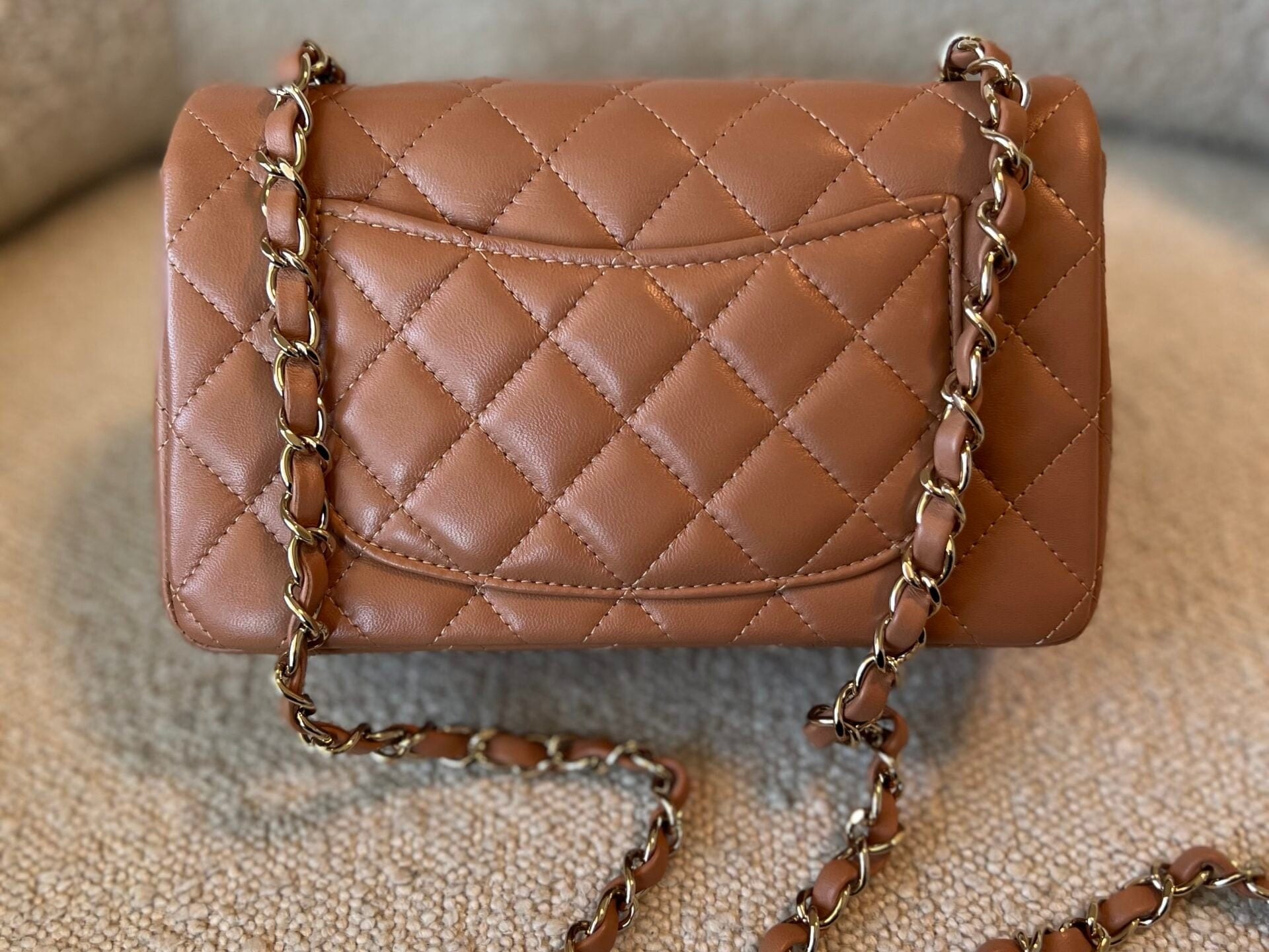 CHANEL Handbag 21P Mini Rectangular Caramel Lambskin Quilted Flap Light Gold Hardware -Knockoff
