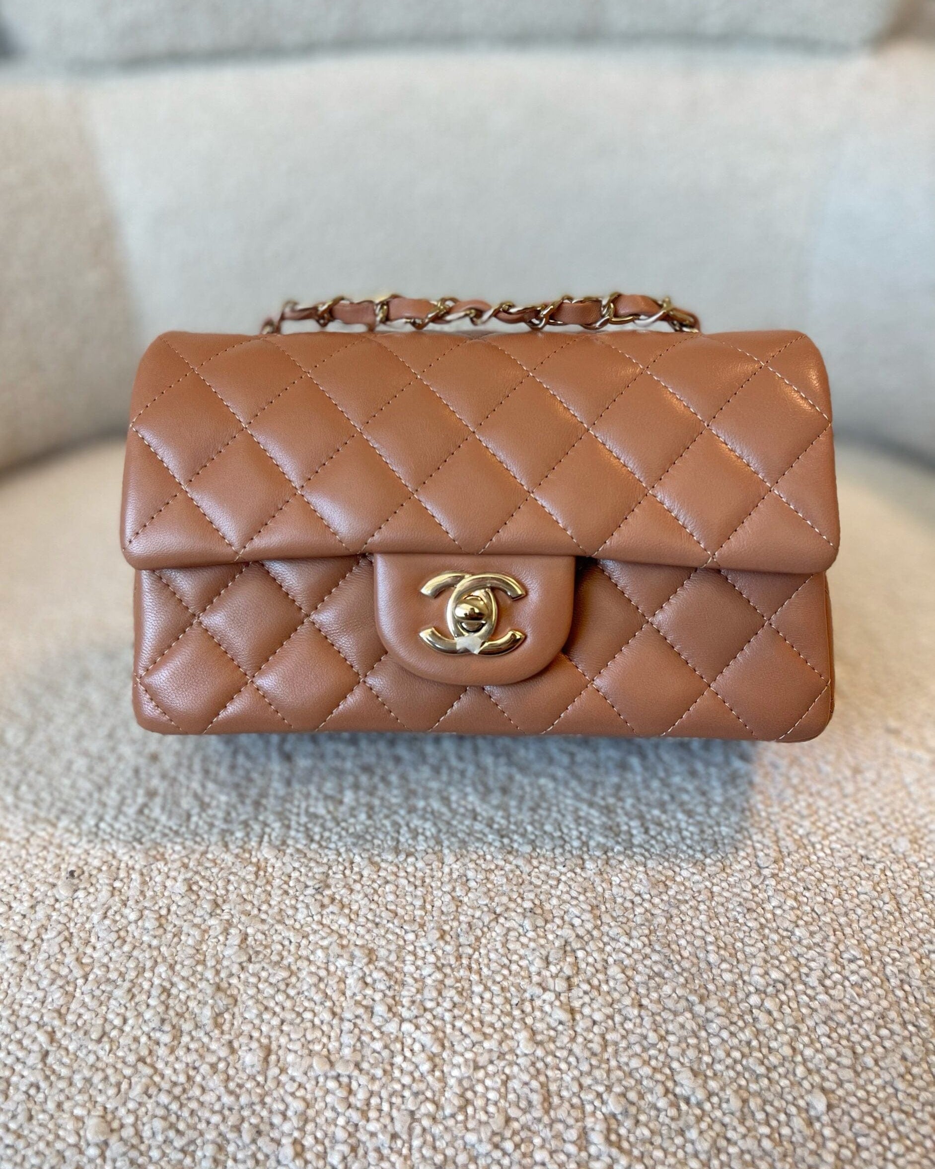 CHANEL Handbag 21P Mini Rectangular Caramel Lambskin Quilted Flap Light Gold Hardware -Knockoff
