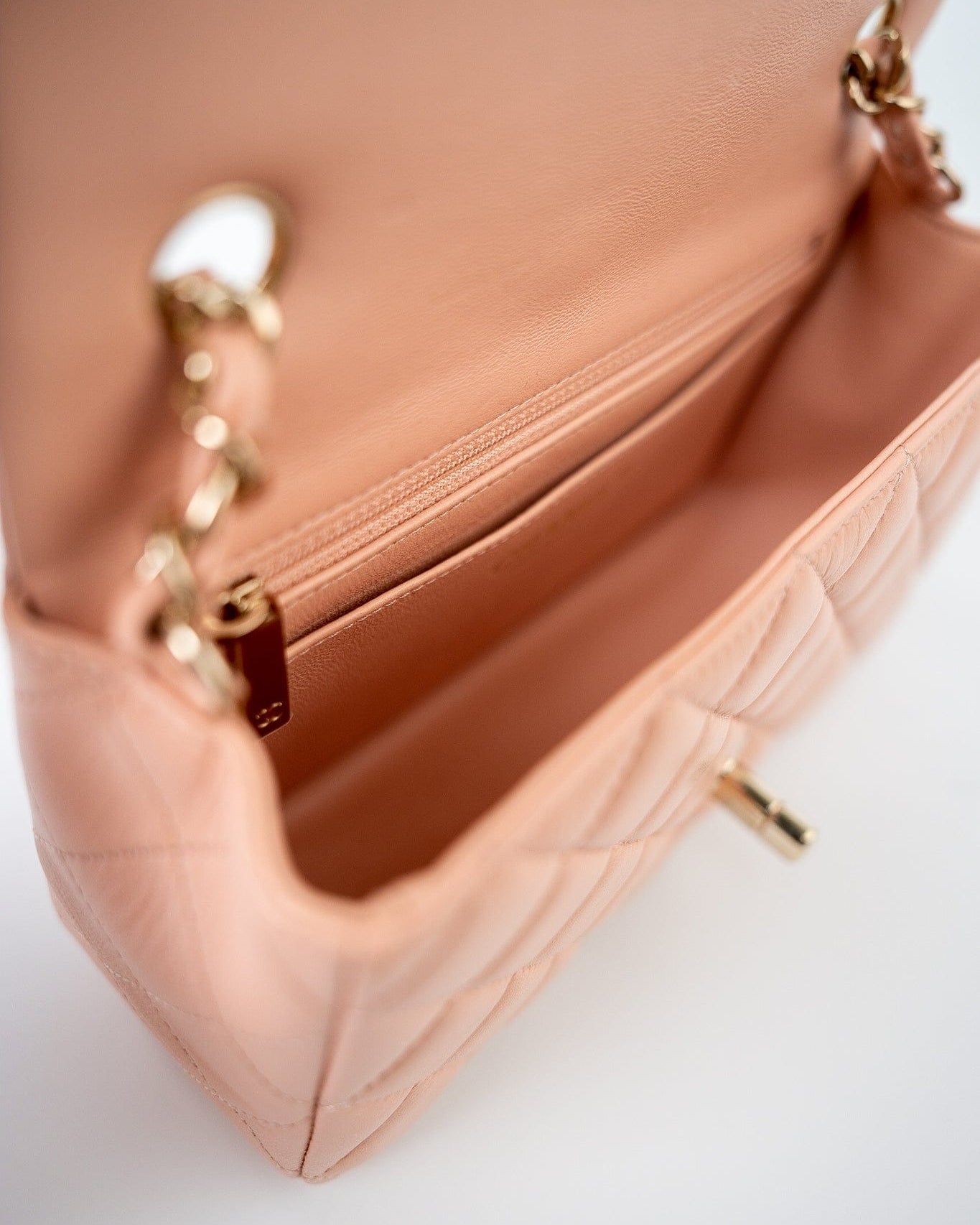 CHANEL Handbag 21P Rose Clair Pink/ Beige Lambskin Quilted Mini Rectangular Flap Light Gold Hardware -Knockoff
