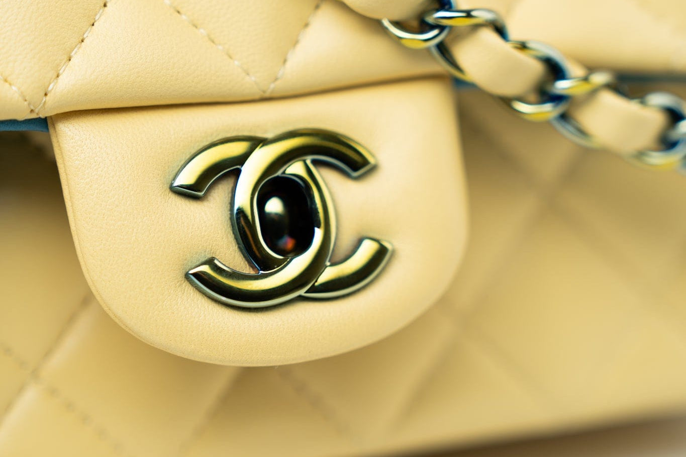 CHANEL Handbag 21P Yellow Lambskin Quilted Mini Rectangular Single Flap Blue Interior / Rainbow Hardware -Knockoff
