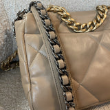 CHANEL Handbag 21S Beige Lambskin Quilted 19 Flap Small Mixed Hardware -Knockoff
