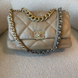 CHANEL Handbag 21S Large Beige/Gold Lambskin Quilted 19 Flap Mixed Hardware -Knockoff
