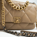 CHANEL Handbag 21S Large Beige/Gold Lambskin Quilted 19 Flap Mixed Hardware -Knockoff
