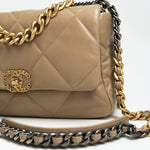 CHANEL Handbag 21S Large Beige/Gold Lambskin Quilted 19 Flap Mixed Hardware -Knockoff
