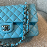 CHANEL Handbag 21S Neon Blue Lambskin Quilted Classic Flap Medium SHW -Knockoff
