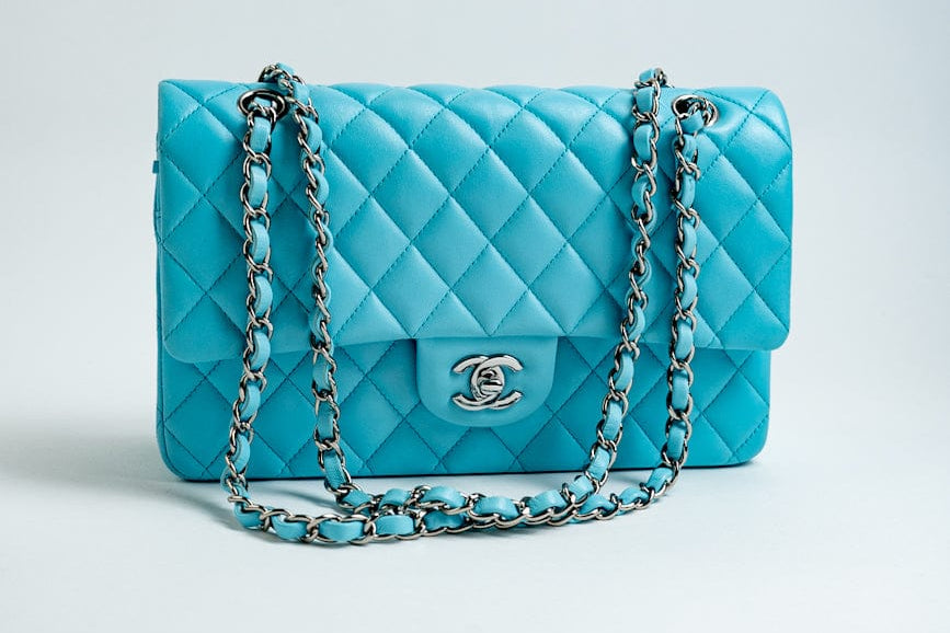 CHANEL Handbag 21S Neon Blue Lambskin Quilted Classic Flap Medium SHW -Knockoff
