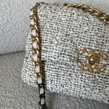 CHANEL Handbag 21S Oreo Tweed 19 Flap Small Mixed Hardware -Knockoff
