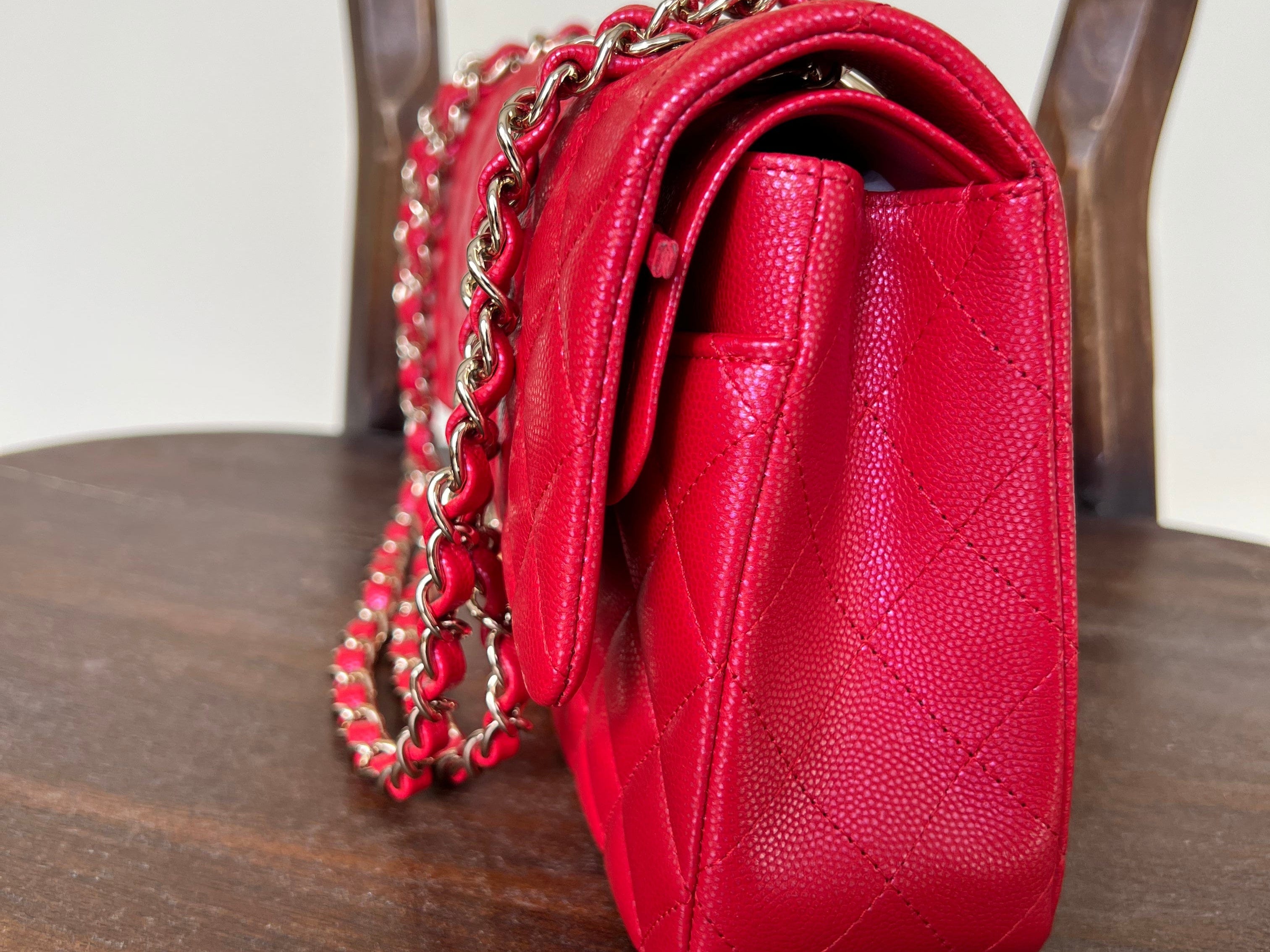 Chanel Handbag 21S Red Iridescent Caviar Quilted Classic Flap Medium -Knockoff
