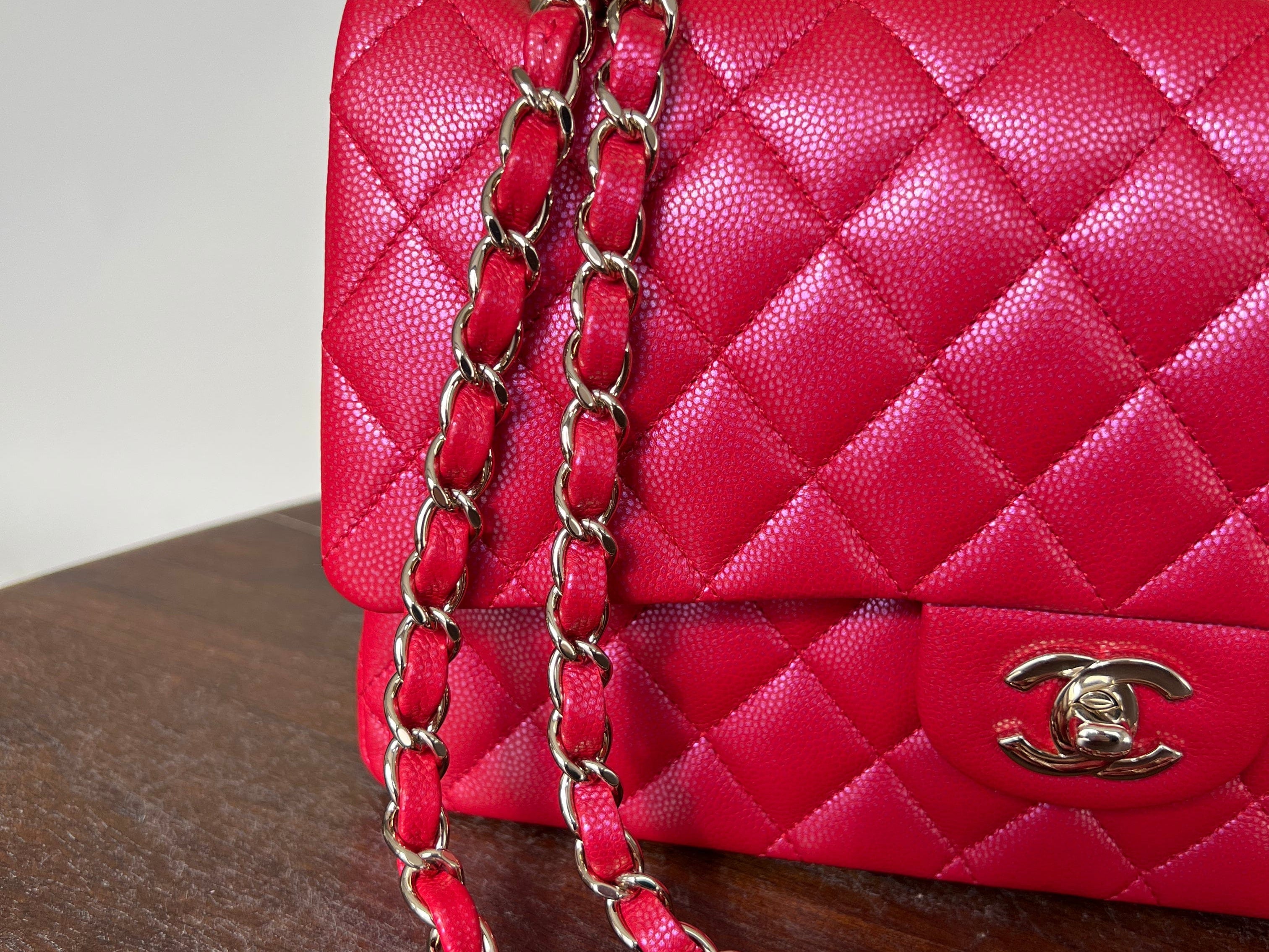 Chanel Handbag 21S Red Iridescent Caviar Quilted Classic Flap Medium -Knockoff
