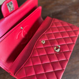 Chanel Handbag 21S Red Iridescent Caviar Quilted Classic Flap Medium -Knockoff
