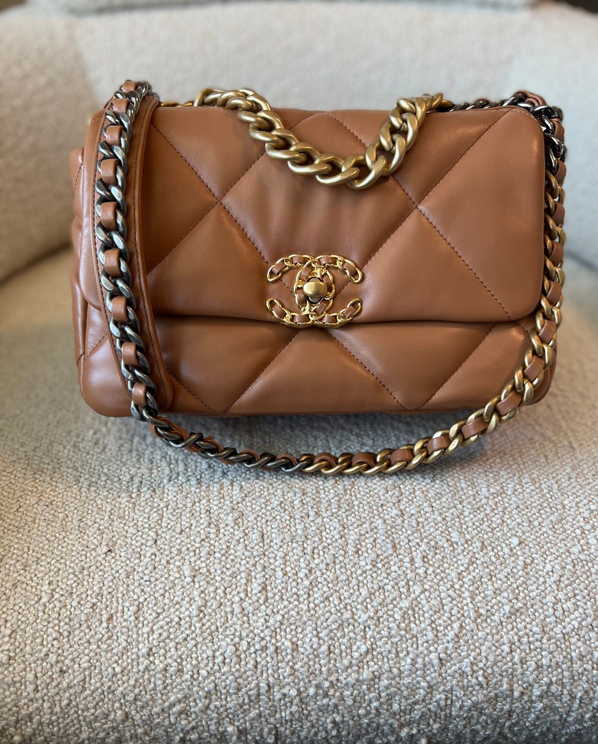 CHANEL Handbag 22A Caramel/Light Brown Lambskin Quilted 19 Flap Small Mixed Hardware -Knockoff
