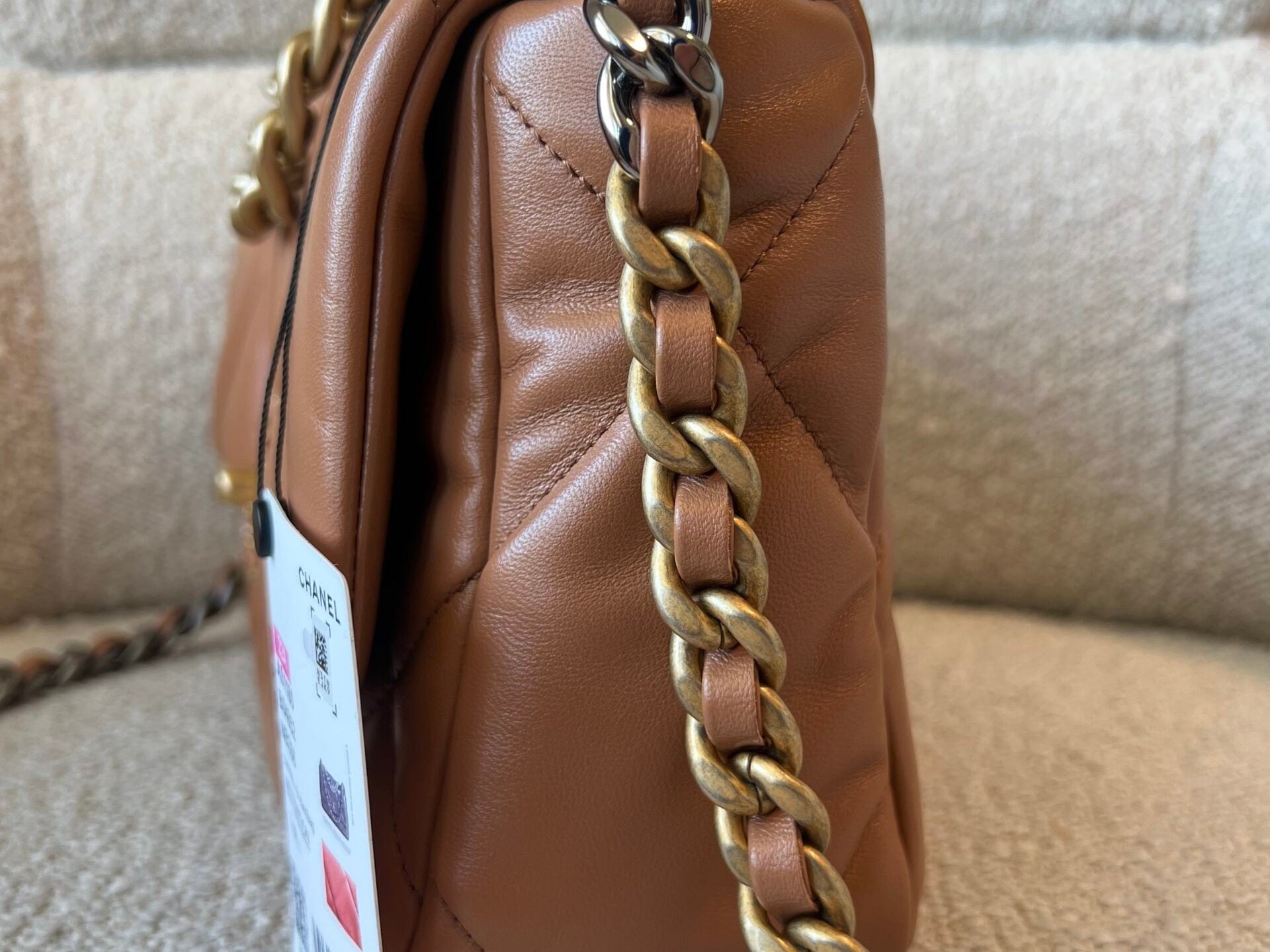 CHANEL Handbag 22A Caramel/Light Brown Lambskin Quilted 19 Flap Small Mixed Hardware -Knockoff
