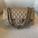 CHANEL Handbag 22A Dark Beige Caviar Quilted Classic Flap Medium LGHW -Knockoff
