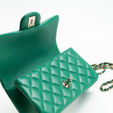 CHANEL Handbag 22A Emerald Green Lambskin Quilted Mini Top Handle LGHW -Knockoff
