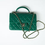 CHANEL Handbag 22A Emerald Green Lambskin Quilted Mini Top Handle LGHW -Knockoff
